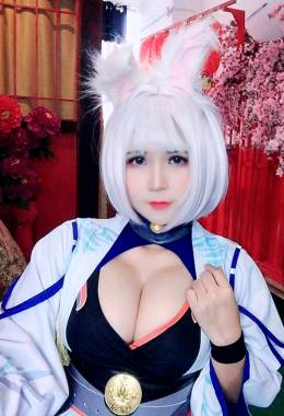 Kaga From Azur Lane Cosplay By Uyuy Cosplayer