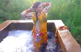 Indian Village Bhabhi Takes Outdoor Shower