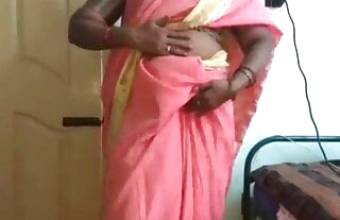 Horny Desi indian Mature Aunty Sex