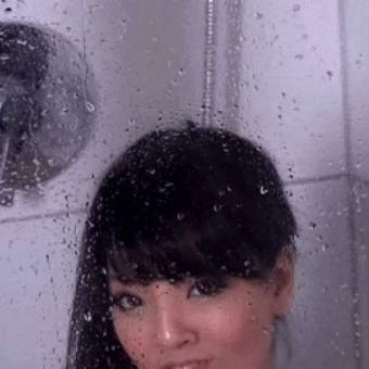 Hitomi Tanaka – Shower cleaning – Part 2