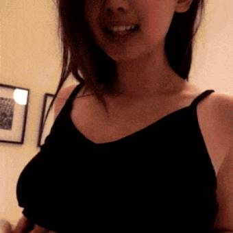 Sexy asian babe show tits